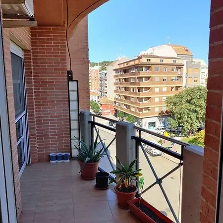 Beautiful Near Park Apartment *