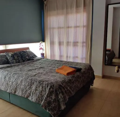 Beautiful Near Park *