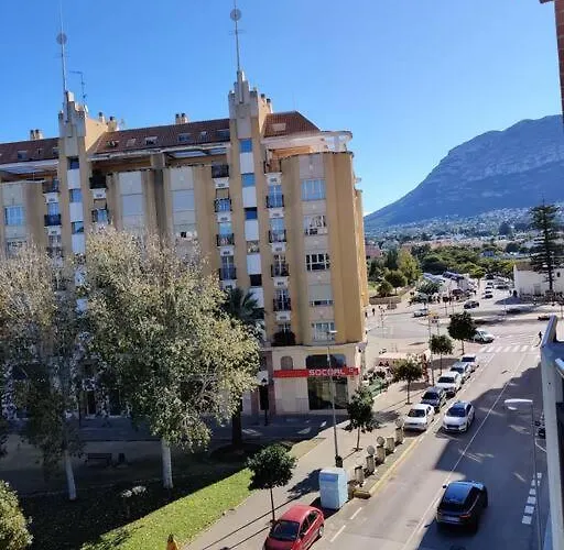 Beautiful Near Park *